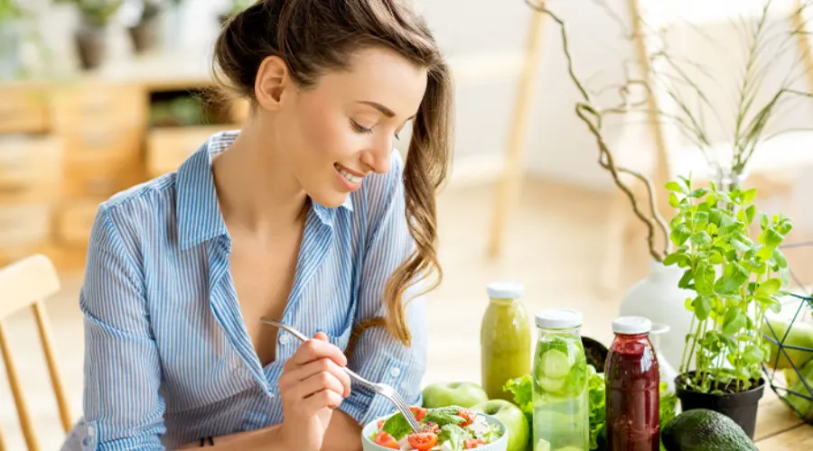 نقش تغذیه در کاهش وزوز گوش