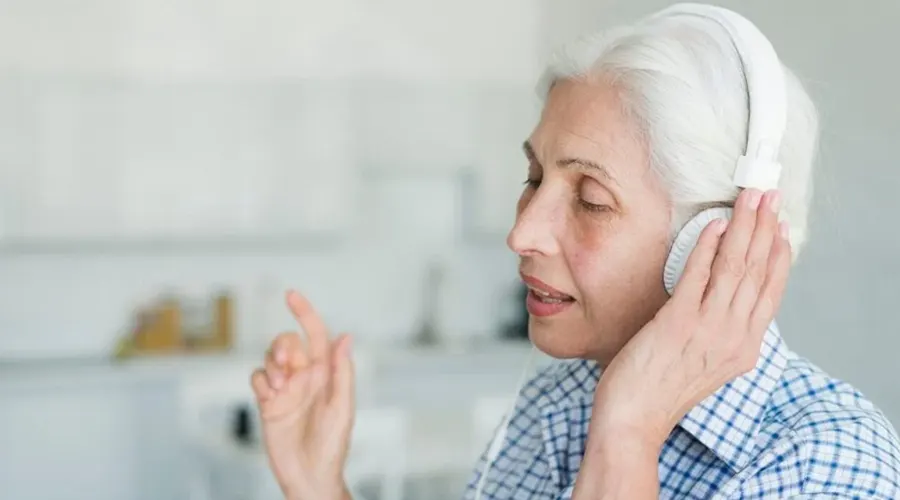 adult hearing home تست سلامت گوش در خانه با روشهای موثر و آسان روش های تست سلامت گوش در خانه