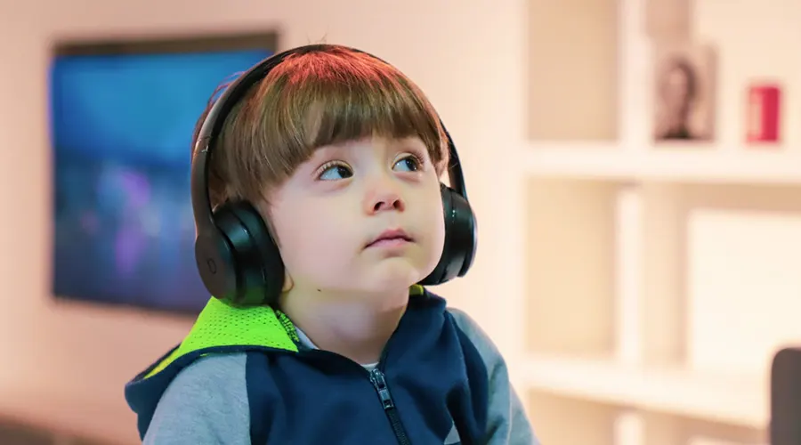 baby hearing check تست سلامت گوش در خانه با روشهای موثر و آسان راهنمای انجام تست گوش در منزل