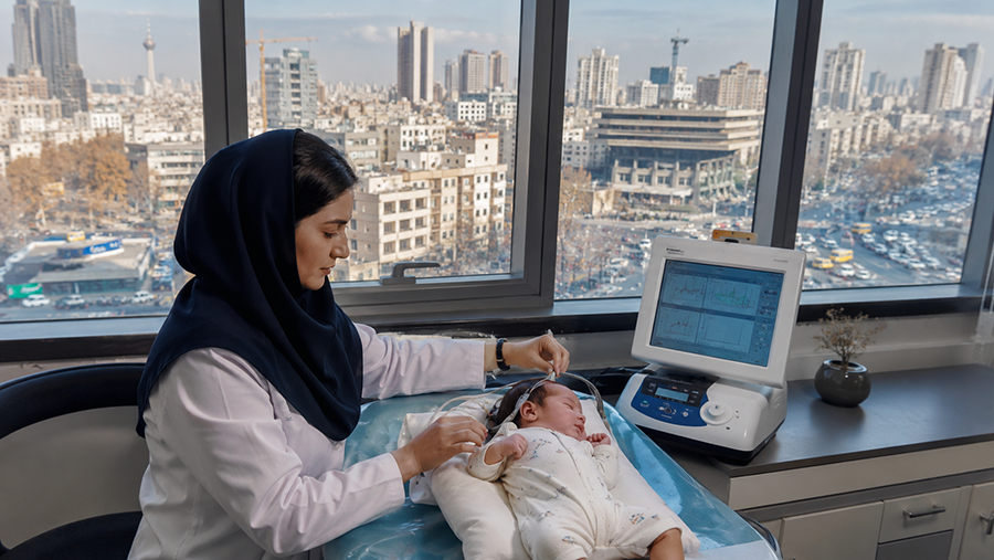 ارزیابی شنوایی نوزادان در تهران