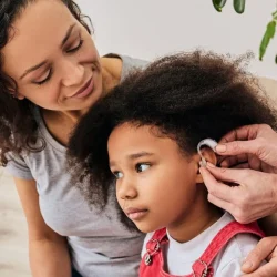 نقش سمعک در یادگیری زبان